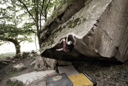 KLASSIKER: Dag Hagen på Søknadsfristen (7C+), en av de flotteste linjene på Häller. Foto: Anne Charlotte Hauen