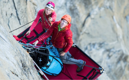 Emily Harrington sammen med kjæresten Adrian Ballinger på den 41 taulengder lange ruta Golden Gate (5.13b) på El Capitan i Yosemite. Foto: Skjermdump fra filmen