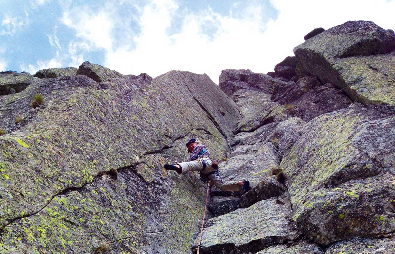 Tore klatrar Gollum (6a), El Torozo. Foto: Iver Gjelstenli