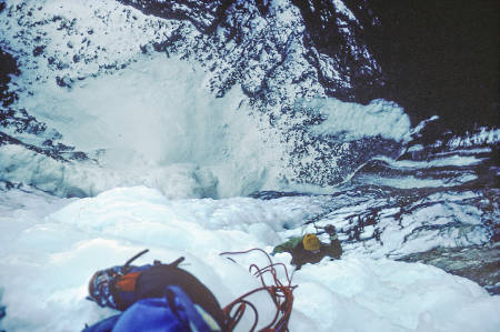 Henry følger etter Rob på 8.taulengde. Foto: Rob Taylor