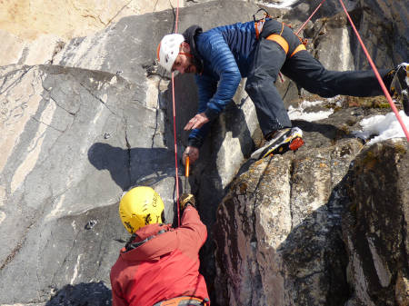 Jeff Mercier med aktiv instruering innen drytooling. Foto: Christian Dramsdahl