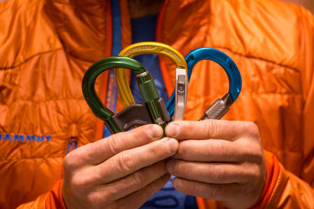 LÅSBARE: Har det noe å si hvilken låsbare karabiner du velger? Kanskje. Bilde: Christian Nerdrum