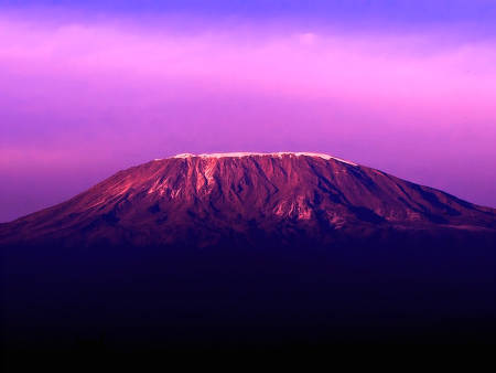 HØYT MÅL: For mange er det en stor drøm å nå toppen av Kilimanjaro. For de fleste er det et oppnåelig mål, men den afrikanske storheten skal ikke undervurderes og det krever gode forbedelser.